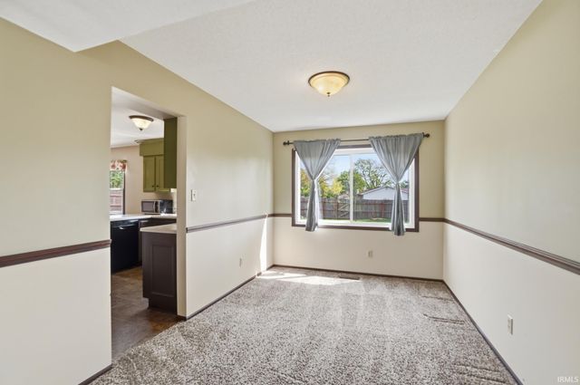 3921 Summersworth Run, Fort Wayne, IN 46804