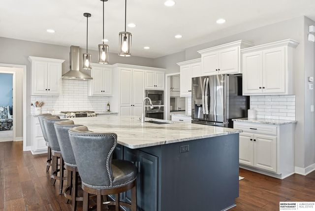 917 S 185th Street, Omaha, NE 68022