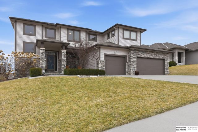 917 S 185th Street, Omaha, NE 68022