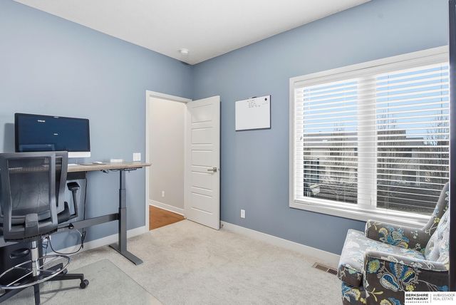 917 S 185th Street, Omaha, NE 68022