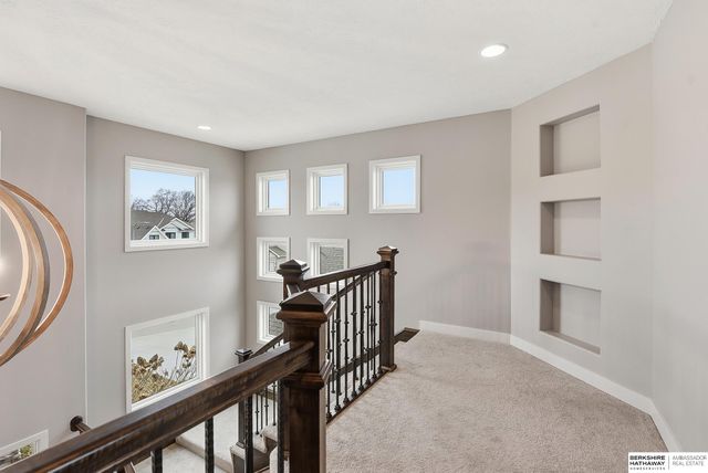 917 S 185th Street, Omaha, NE 68022