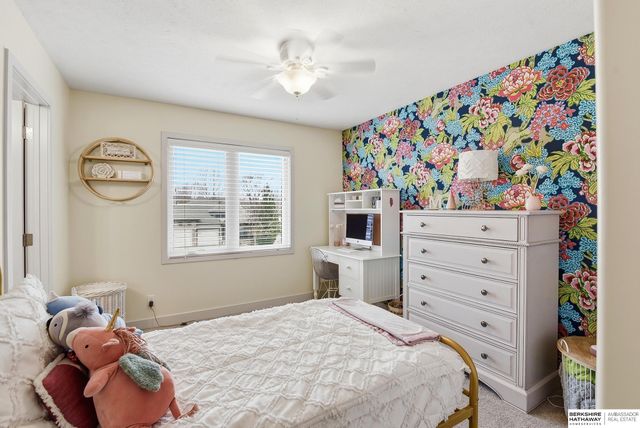 917 S 185th Street, Omaha, NE 68022