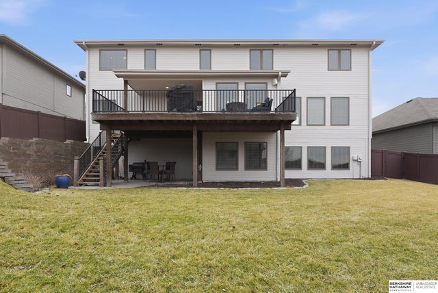 917 S 185th Street, Omaha, NE 68022