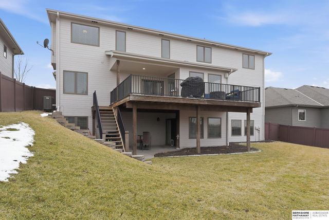 917 S 185th Street, Omaha, NE 68022