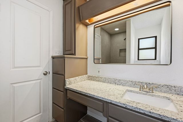 5167 Village, San Antonio, TX 78218