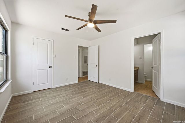 5167 Village, San Antonio, TX 78218