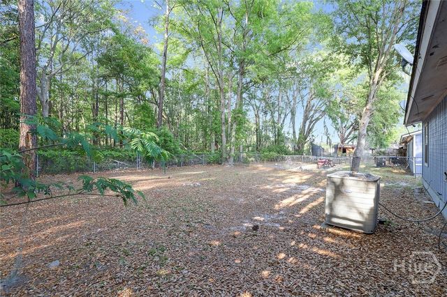 134 Cherokee Cir, Hinesville, GA 31313