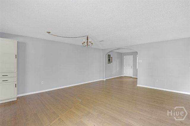134 Cherokee Cir, Hinesville, GA 31313