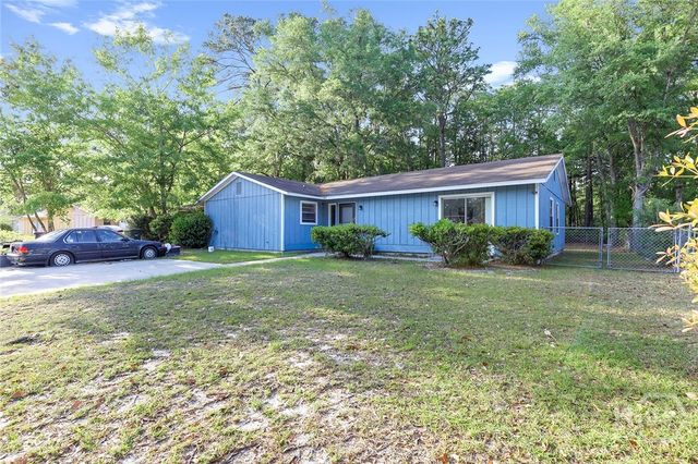 134 Cherokee Cir, Hinesville, GA 31313