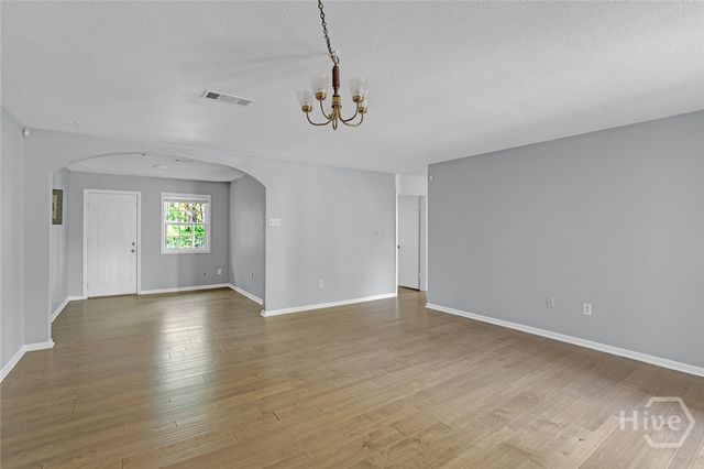 134 Cherokee Cir, Hinesville, GA 31313
