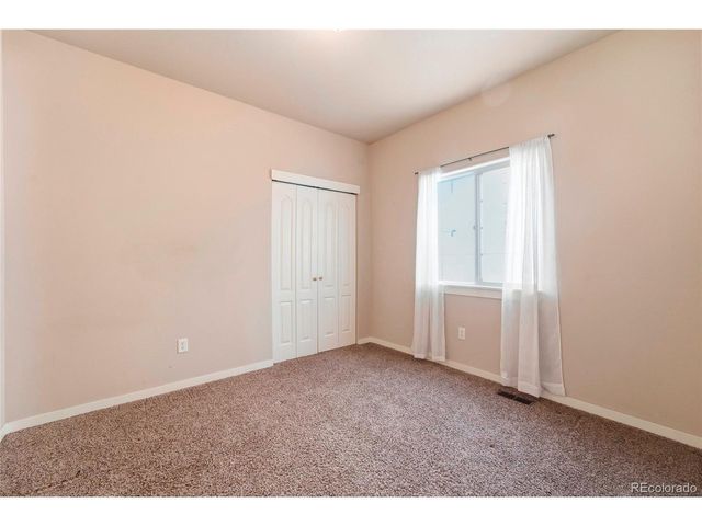 819 Libra Ct, Loveland, CO 80537