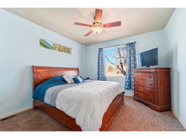 819 Libra Ct, Loveland, CO 80537