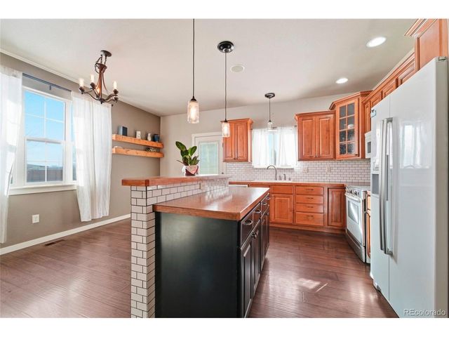 819 Libra Ct, Loveland, CO 80537