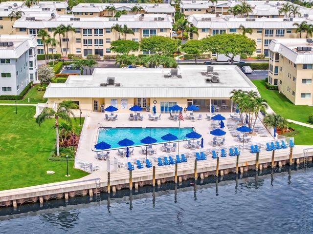 21 COLONIAL CLUB Drive 303, Boynton Beach, FL 33435