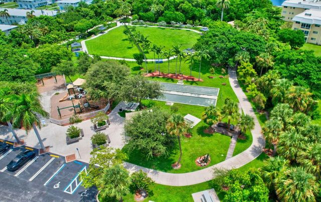 21 COLONIAL CLUB Drive 303, Boynton Beach, FL 33435