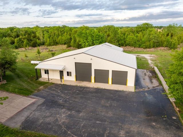 18200 E 191st Street, Pleasant Hill, MO 64080