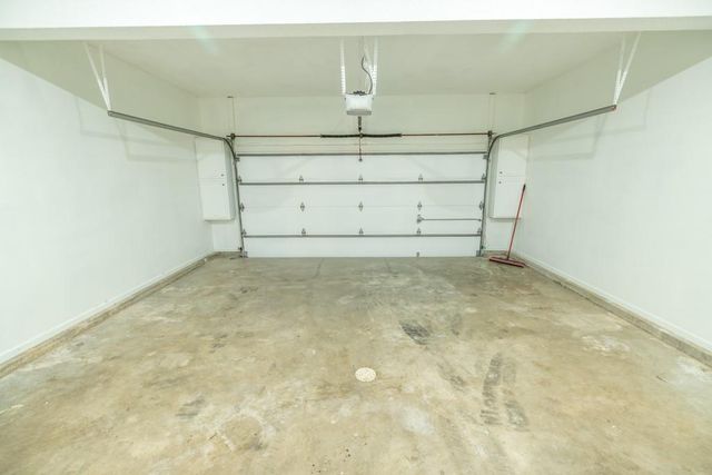 18200 E 191st Street, Pleasant Hill, MO 64080