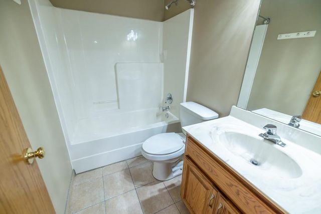 18200 E 191st Street, Pleasant Hill, MO 64080
