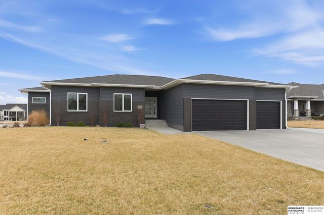 677 Legacy Pointe, Ashland, NE 68003