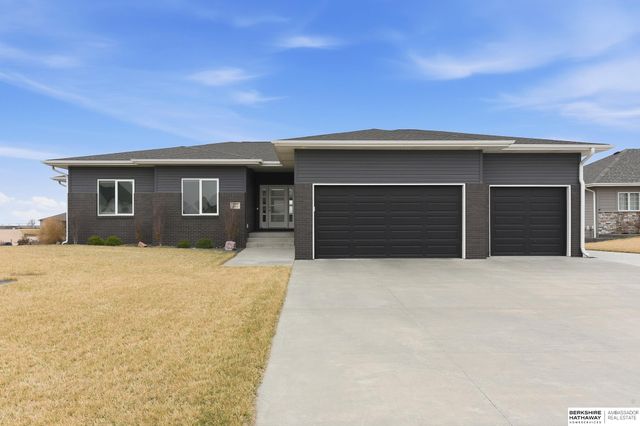 677 Legacy Pointe, Ashland, NE 68003