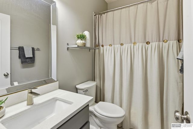 677 Legacy Pointe, Ashland, NE 68003