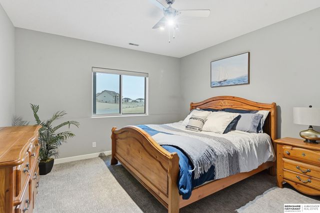 677 Legacy Pointe, Ashland, NE 68003