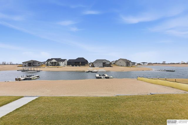 677 Legacy Pointe, Ashland, NE 68003