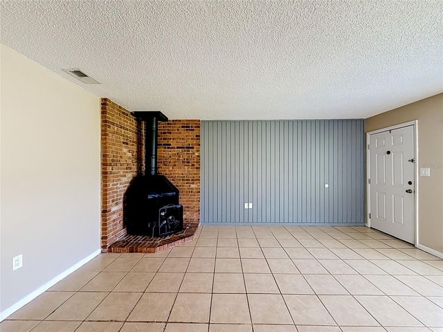4050 SE 20TH COURT A, Ocala, FL 34480