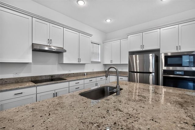762 MIDDLETON STREET, Debary, FL 32713