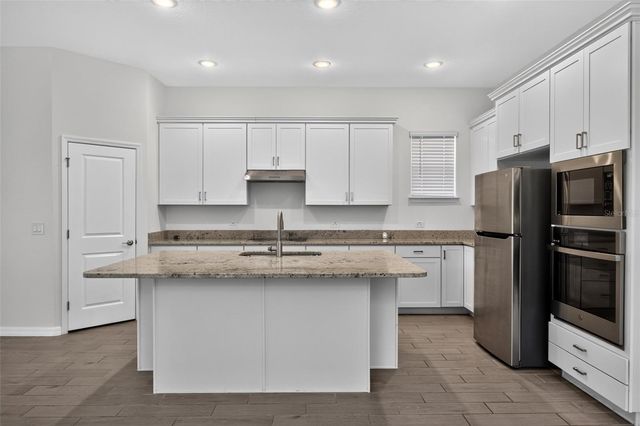 762 MIDDLETON STREET, Debary, FL 32713