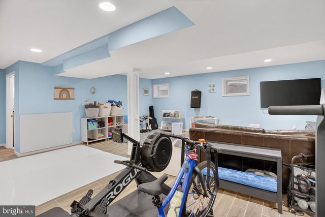 5703 CROMWELL DR, Bethesda, MD 20816