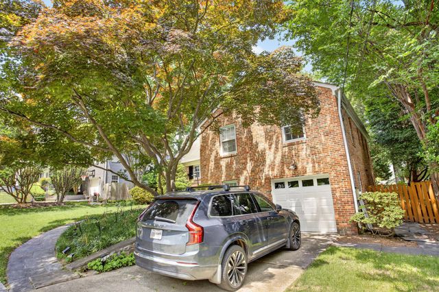 5703 CROMWELL DR, Bethesda, MD 20816