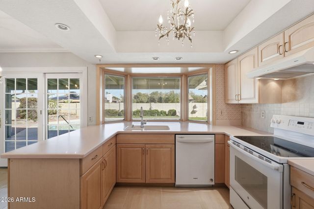 2410 E CAIRO Drive, Tempe, AZ 85282