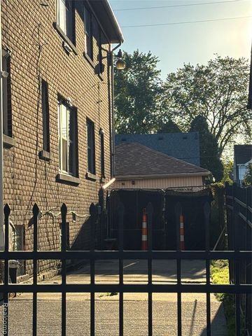 405 Newport Street, Detroit, MI 48215