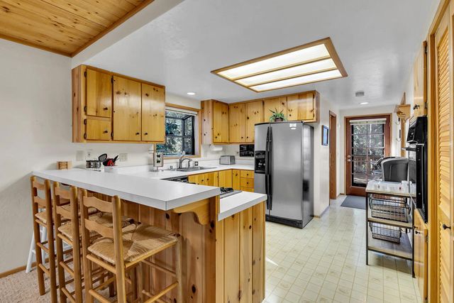 52402 Pine Ridge Road, Idyllwild, CA 92549