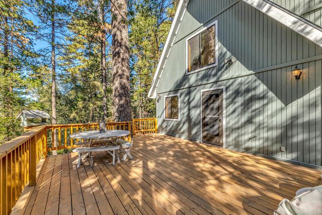 52402 Pine Ridge Road, Idyllwild, CA 92549