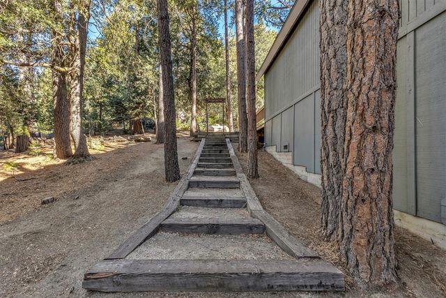 52402 Pine Ridge Road, Idyllwild, CA 92549