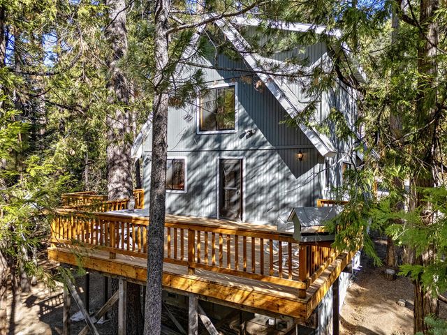 52402 Pine Ridge Road, Idyllwild, CA 92549