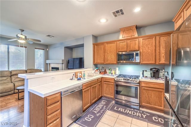 9147 Honey Maple Avenue, Las Vegas, NV 89148