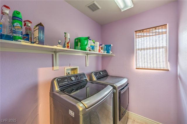 9147 Honey Maple Avenue, Las Vegas, NV 89148