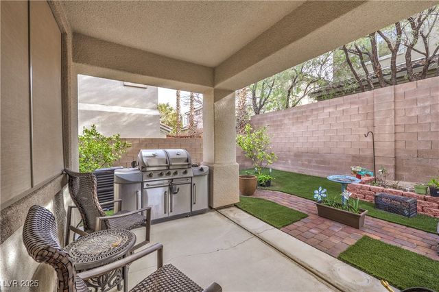 9147 Honey Maple Avenue, Las Vegas, NV 89148