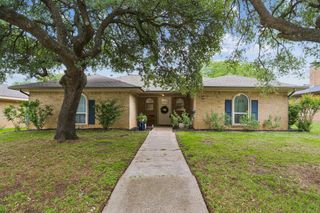 1673 Chisolm Trail, Lewisville, TX 75077