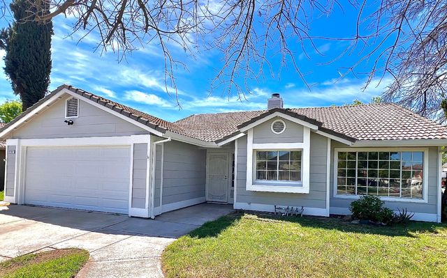 2107 Canyon View Dr, Newman, CA 95360