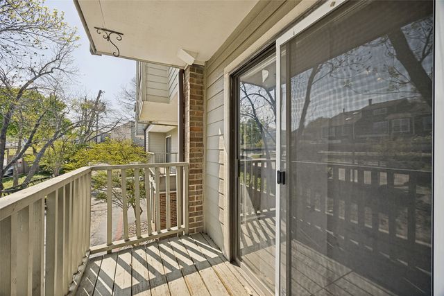 6808 Eastridge Drive B4, Dallas, TX 75231