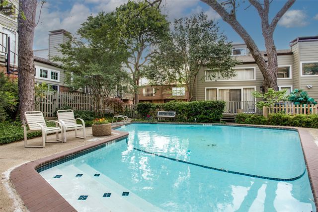 6808 Eastridge Drive B4, Dallas, TX 75231