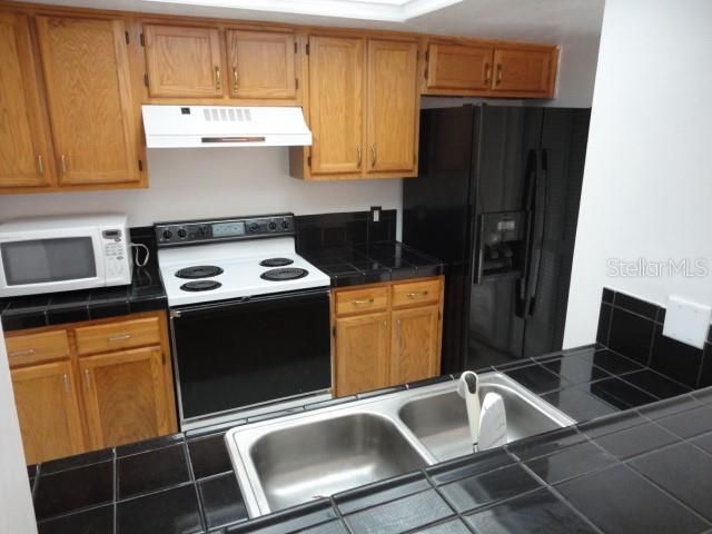 5841 SW 8TH PLACE, Gainesville, FL 32607