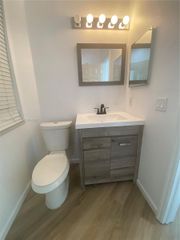 11103 NW 83rd St 201, Doral, FL 33178