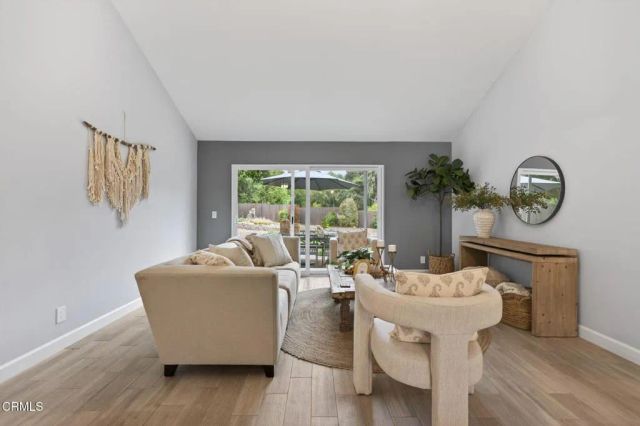 594 S La Luna Avenue, Ojai, CA 93023