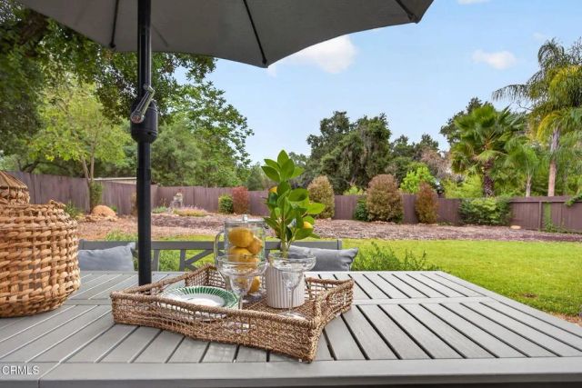 594 S La Luna Avenue, Ojai, CA 93023