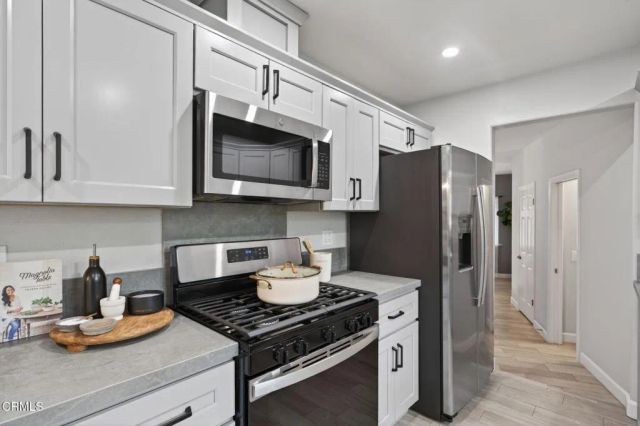 594 S La Luna Avenue, Ojai, CA 93023